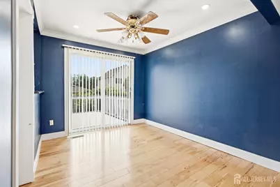 264 E George Place E, Iselin, NJ 08830 - Photo 9