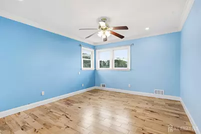 264 E George Place E, Iselin, NJ 08830 - Photo 15