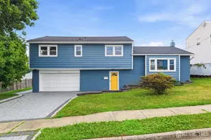 264 E George Pl E, Iselin, NJ 08830 - Photo 1