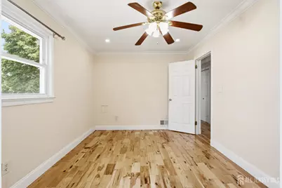 264 E George Place E, Iselin, NJ 08830 - Photo 19