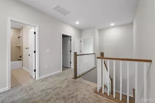 206 Lyla Ln, Middlesex, NJ 08091 - Photo 9