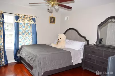 51 Larch Street, Carteret, NJ 07008 - Photo 21