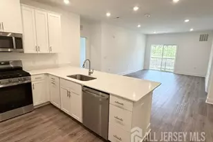 29104 Radford Ct, Monroe Township, NJ 08831 - Photo 7