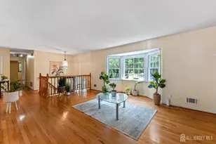 5 Yale Ct, East Brunswick Township, NJ 08816 - Photo 5
