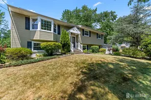 5 Yale Ct, East Brunswick Township, NJ 08816 - Photo 3