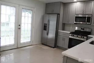 82 Washington Ave, Iselin, NJ 08830 - Photo 9