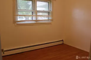 82 Washington Ave, Iselin, NJ 08830 - Photo 17