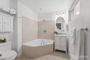 462 Blue Ridge Ave, Piscataway Township, NJ 08854 - Photo 23
