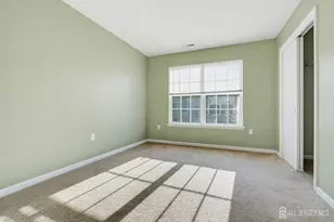 1054 Morning Glory Dr, Monroe Township, NJ 08831 - Photo 11