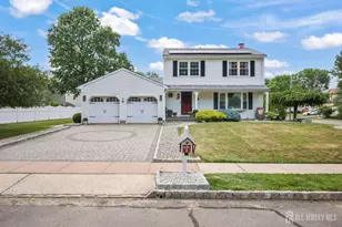 40 Staghorn Dr, North Brunswick Township, NJ 08902 - Photo 1