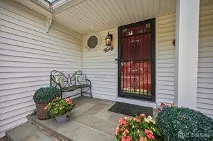 40 Staghorn Dr, North Brunswick Township, NJ 08902 - Photo 5