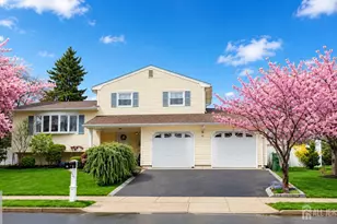 10 Tyroler Ct, Edison, NJ 08820 - Photo 1