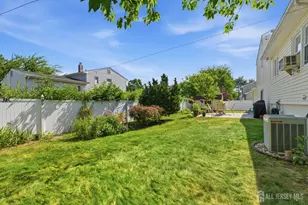 10 Tyroler Ct, Edison, NJ 08820 - Photo 29