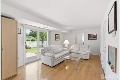 10 Tyroler Court, Edison, NJ 08820 - Photo 7