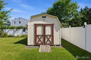 10 Tyroler Ct, Edison, NJ 08820 - Photo 31