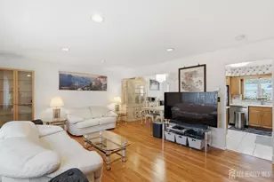 10 Tyroler Ct, Edison, NJ 08820 - Photo 11