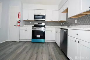 13 Tiger Lilly Ct, Sayreville, NJ 08872 - Photo 5