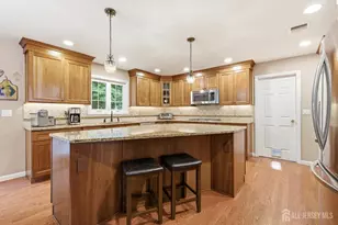 4 Woodruff Rd, Edison, NJ 08820 - Photo 13