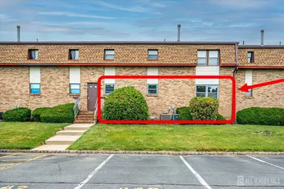 1213 N Oaks Boulevard N, North Brunswick Township, NJ 08902 - Photo 1