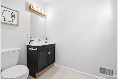 945 Lincoln Boulevard, Middlesex, NJ 08846 - Photo 13