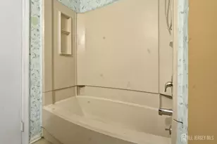 459 Andover Pl, East Brunswick Township, NJ 08816 - Photo 17