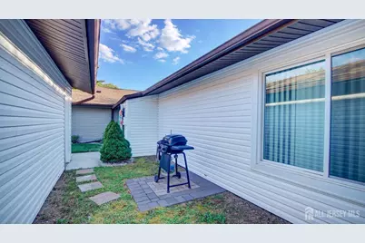 84-B Chatham Drive, Monroe Township, NJ 08831 - Photo 5