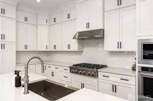 2 Evelyn Ct, Cranbury Township, NJ 08512 - Photo 15