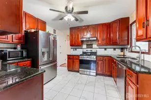 22 Foley Ave, Edison, NJ 08820 - Photo 9
