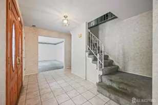 9 Lani St, Monroe Township, NJ 08831 - Photo 5