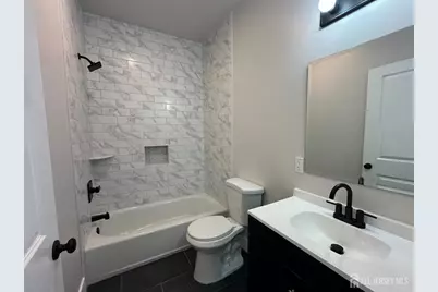 213 French Street #5, New Brunswick, NJ 08901 - Photo 3