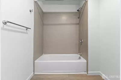 226 New Brunswick Avenue #302, Perth Amboy, NJ 08861 - Photo 9