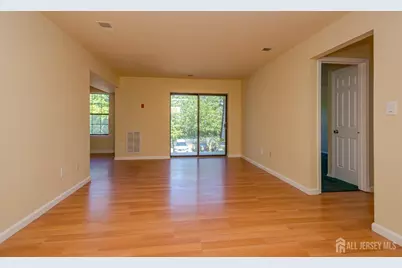 1005 Hidden Village Drive, Perth Amboy, NJ 08861 - Photo 11