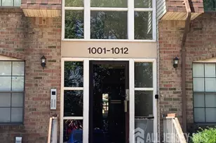 1005 Hidden Village Dr, Perth Amboy, NJ 08861 - Photo 1