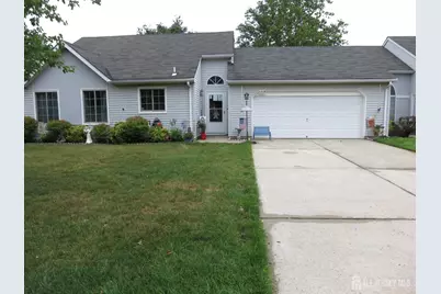 640 Madison Drive #B, Monroe Township, NJ 08831 - Photo 1