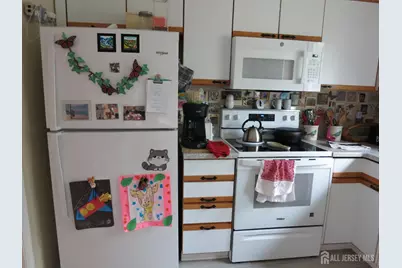 640 Madison Drive #B, Monroe Township, NJ 08831 - Photo 7