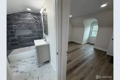 565 Crows Mill Road, Fords, NJ 08863 - Photo 27