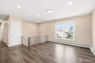 42 Mercer St, Carteret, NJ 07008 - Photo 7