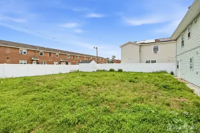 42 Mercer Street, Carteret, NJ 07008 - Photo 27
