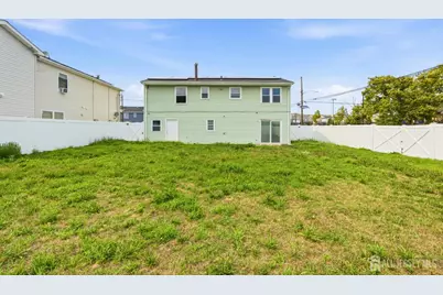 42 Mercer Street, Carteret, NJ 07008 - Photo 31