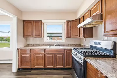 42 Mercer Street, Carteret, NJ 07008 - Photo 9
