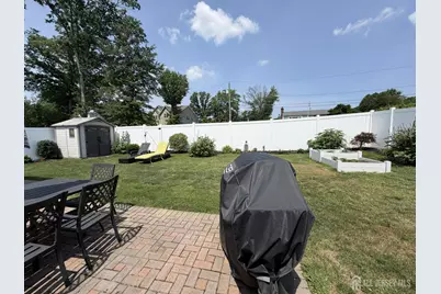 36 Maplewood Avenue, Colonia, NJ 07067 - Photo 5