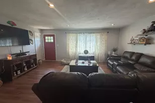 36 Maplewood Ave, Colonia, NJ 07067 - Photo 13