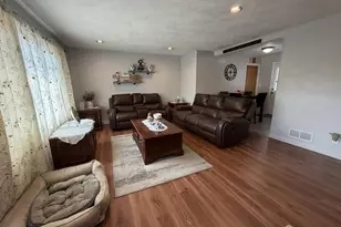 36 Maplewood Ave, Colonia, NJ 07067 - Photo 11