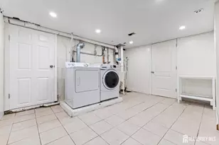 28 St Ann St, Carteret, NJ 07008 - Photo 15
