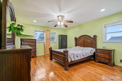 16 London Drive, East Brunswick Township, NJ 08816 - Photo 17