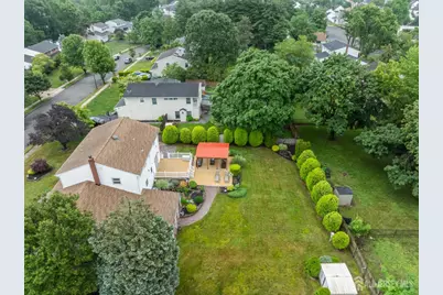 16 London Drive, East Brunswick Township, NJ 08816 - Photo 41