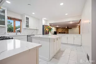 16 London Dr, East Brunswick Township, NJ 08816 - Photo 9