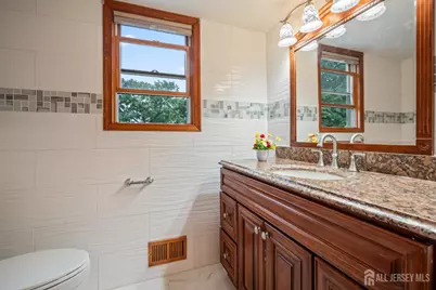 16 London Drive, East Brunswick Township, NJ 08816 - Photo 15