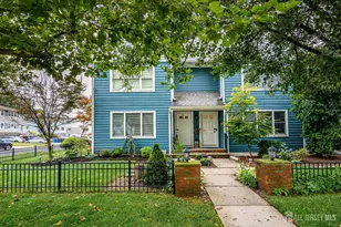 2 Mulberry Ln, Metuchen, NJ 08840 - Photo 3