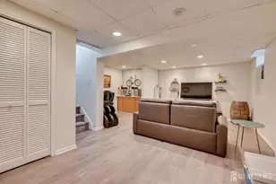 2 Mulberry Ln, Metuchen, NJ 08840 - Photo 23